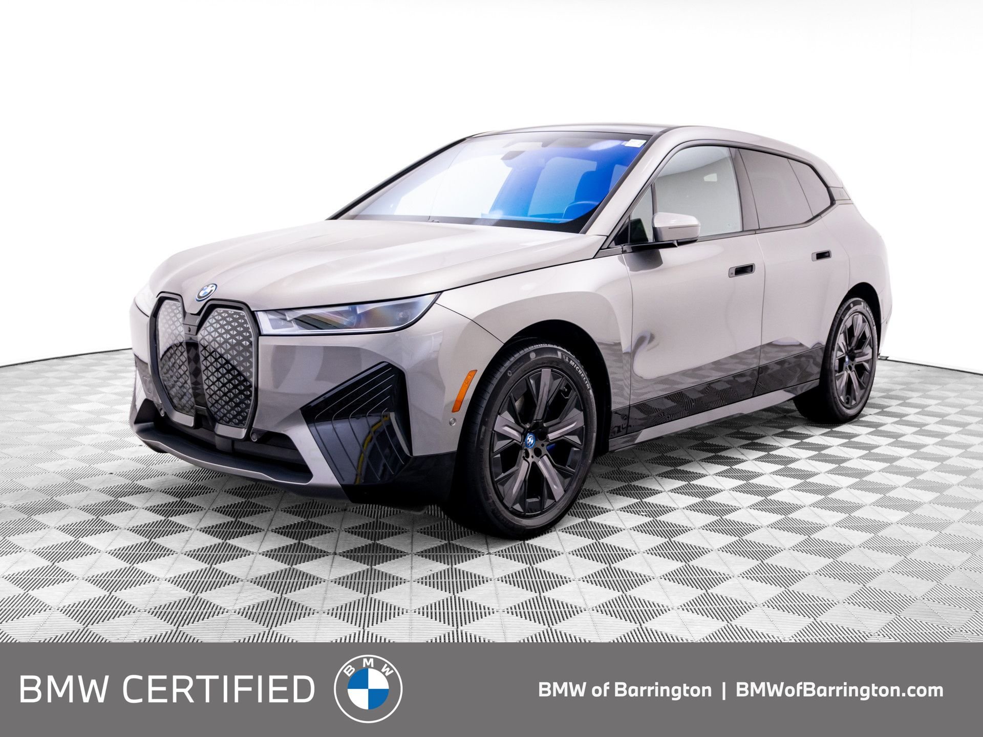 2024 BMW iX xDrive50's photo