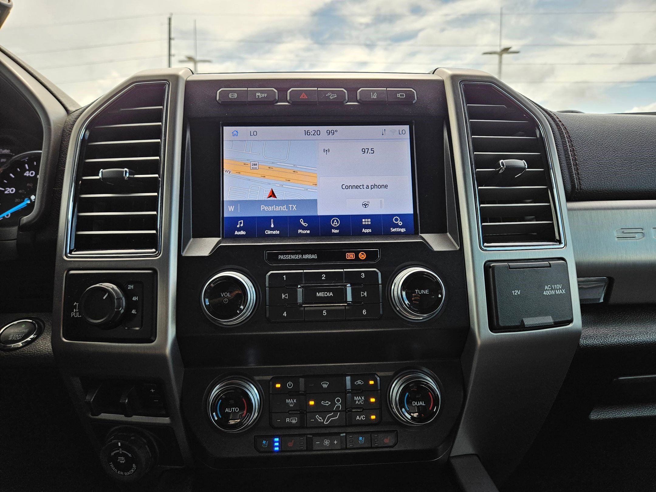 Used 2021 Carbonized Gray Metallic Ford Platinum image 24