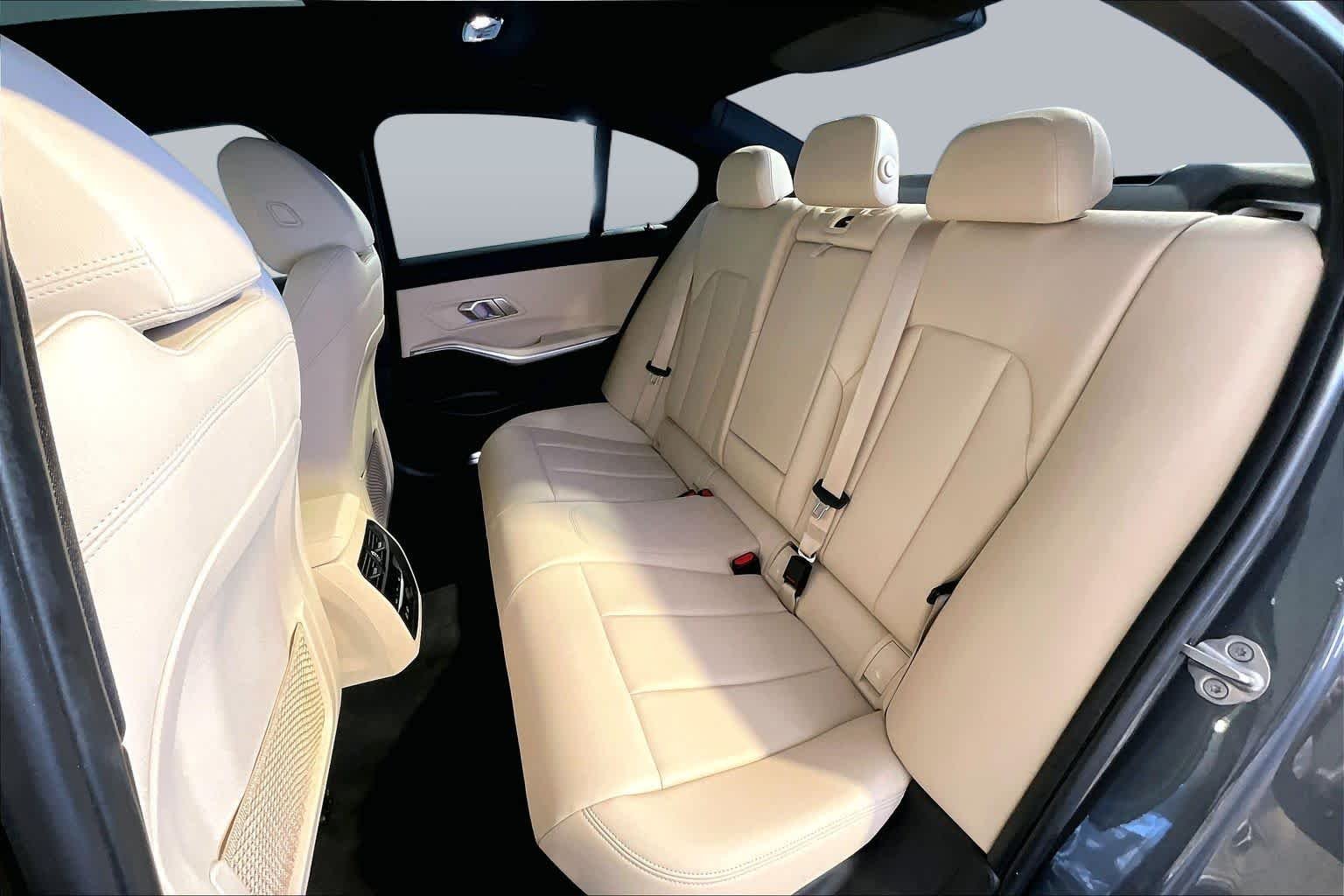 Used 2020 Mineral Gray Metallic BMW 330i xDrive image 21