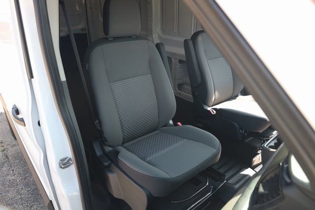 New 2025 Oxford White Ford Cargo Van image 47