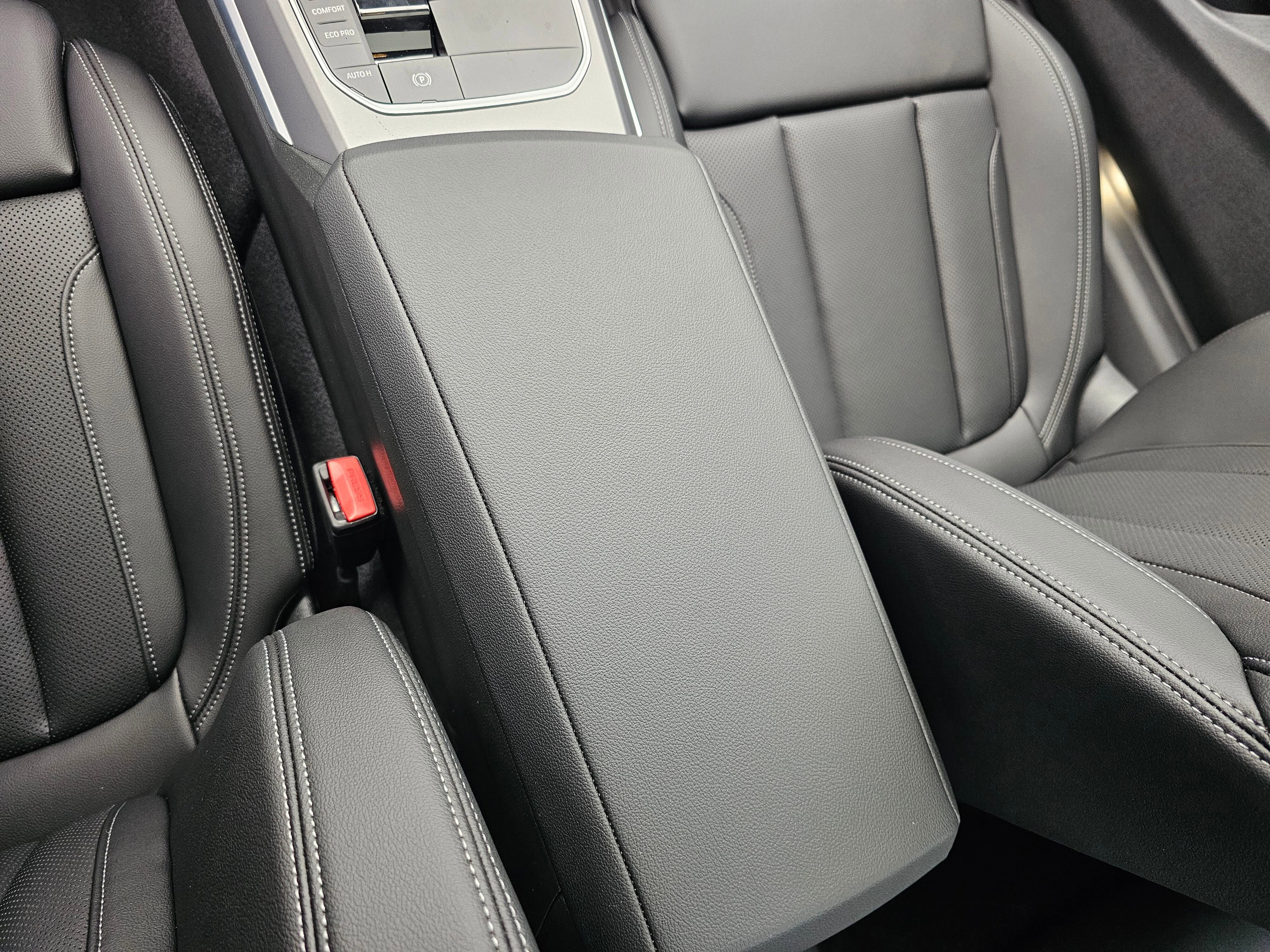 2026 BMW 2 Series 230i - Photo 22