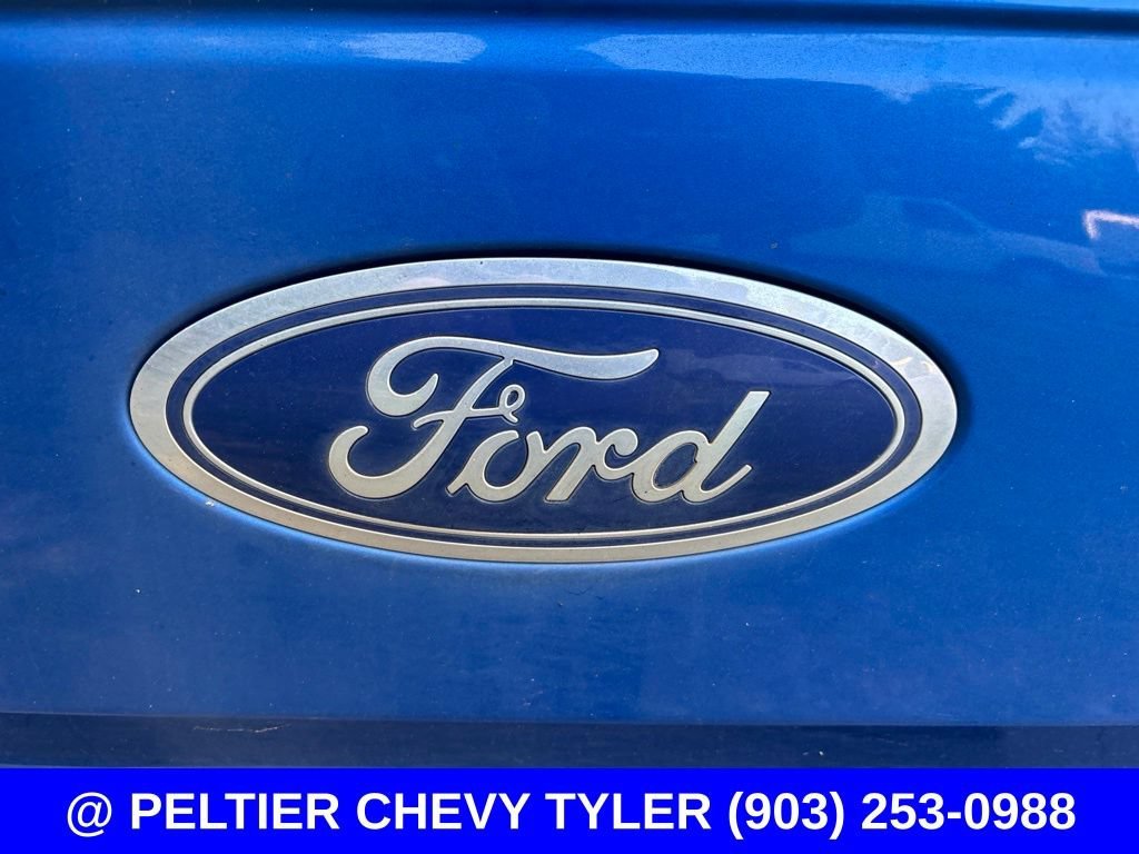 Used 2015  Ford XL image 19