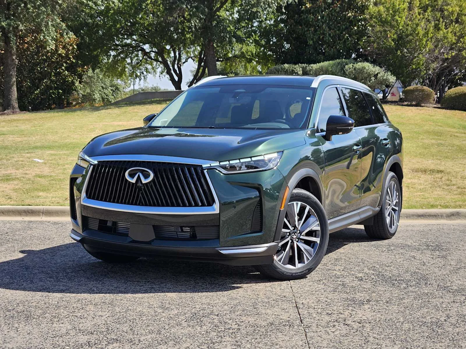 New 2027 INFINITI QX60 Luxe FWD