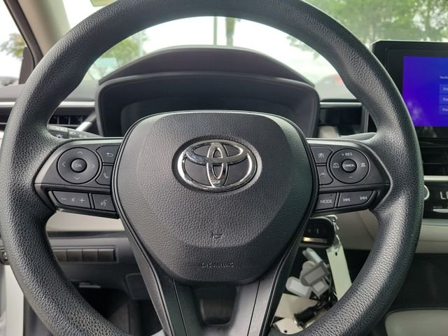 Used 2023 White Toyota LE image 20