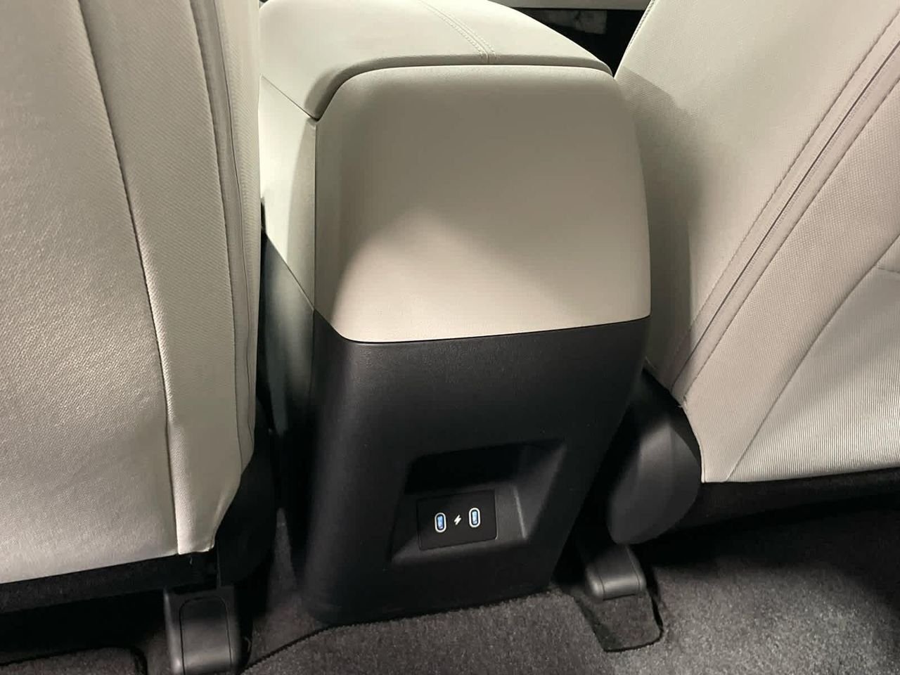 New 2026 Atlantis Blue Hyundai SE AWD image 16