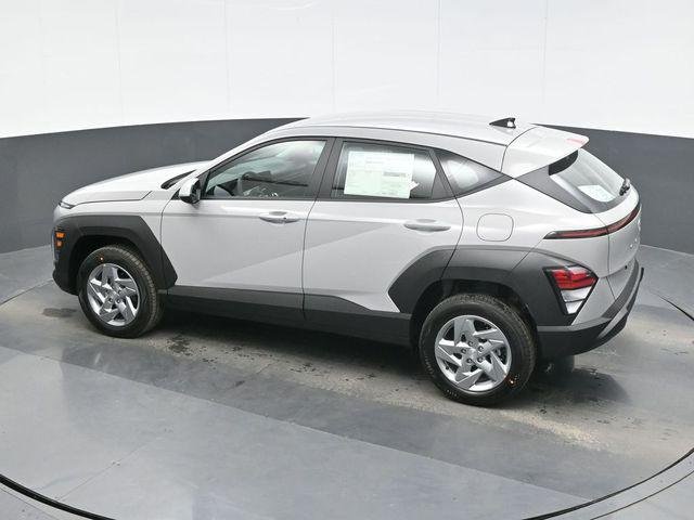 New 2027 Gray Hyundai SE AWD image 11
