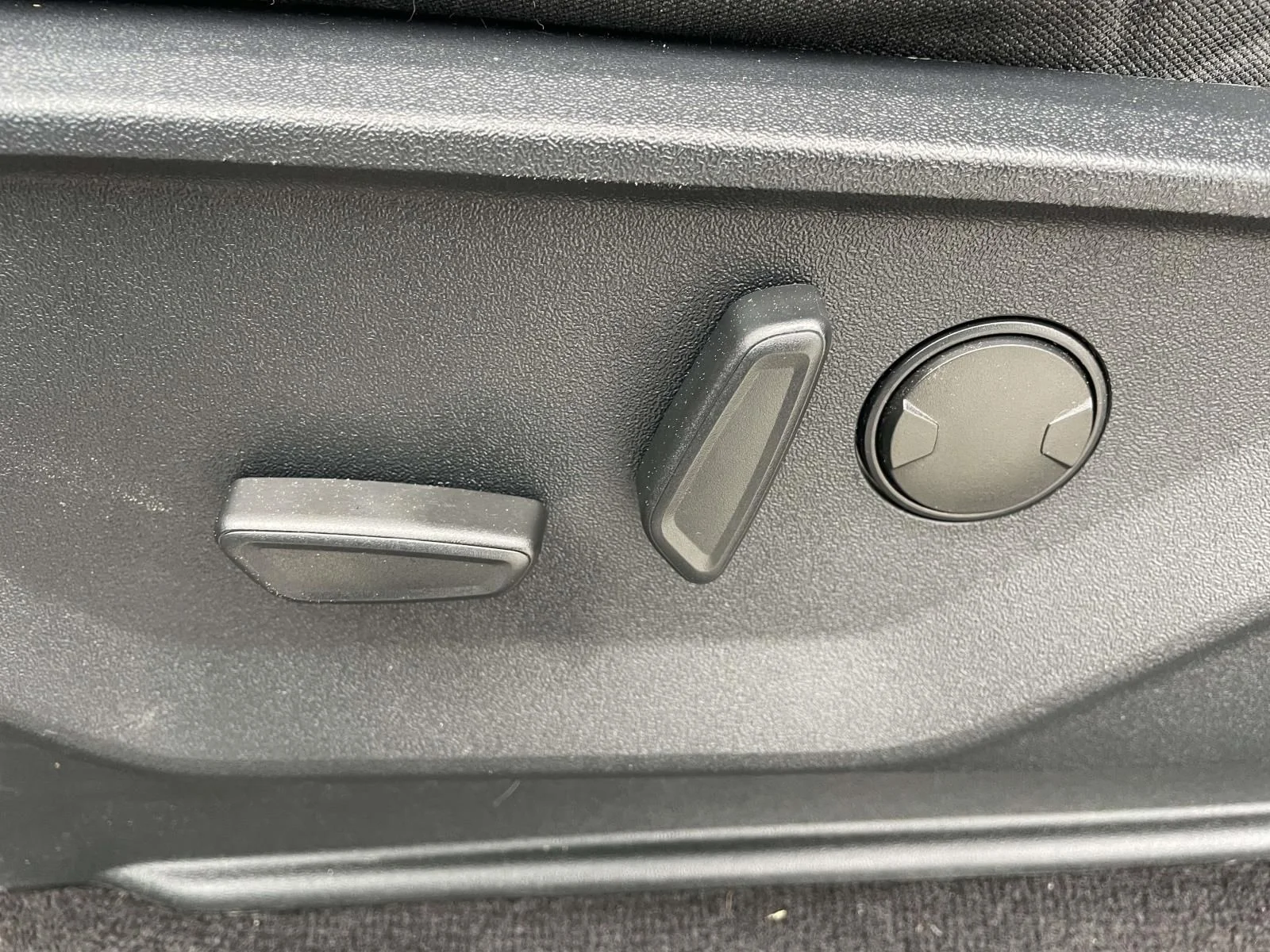 Used 2022 Black Ford XLT image 18
