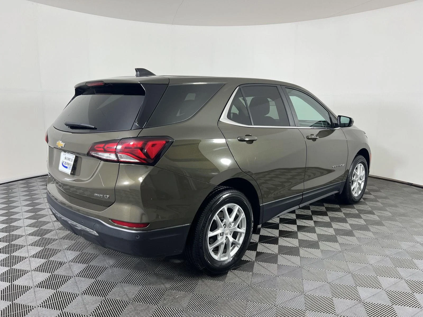 Used 2024 Harvest Bronze Metallic Chevrolet LT image 25