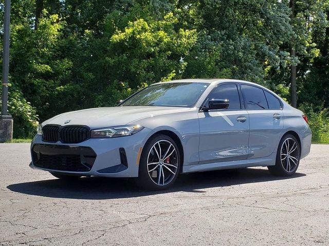 2024 BMW 3 Series 330i xDrive Sedan's photo