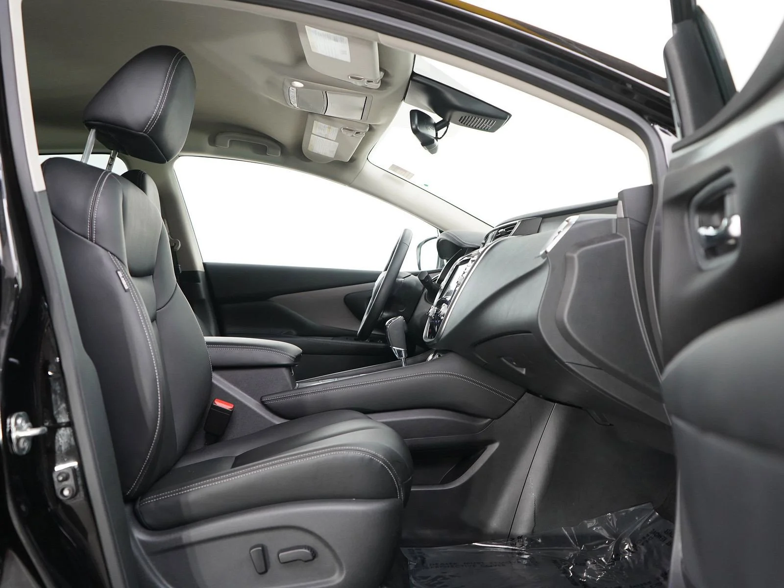 Used 2024 Super Black Nissan SV image 11