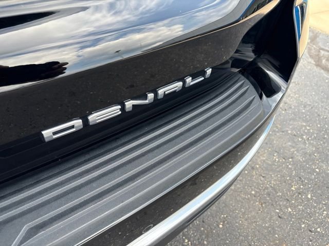 Used 2023 Black GMC Denali image 22