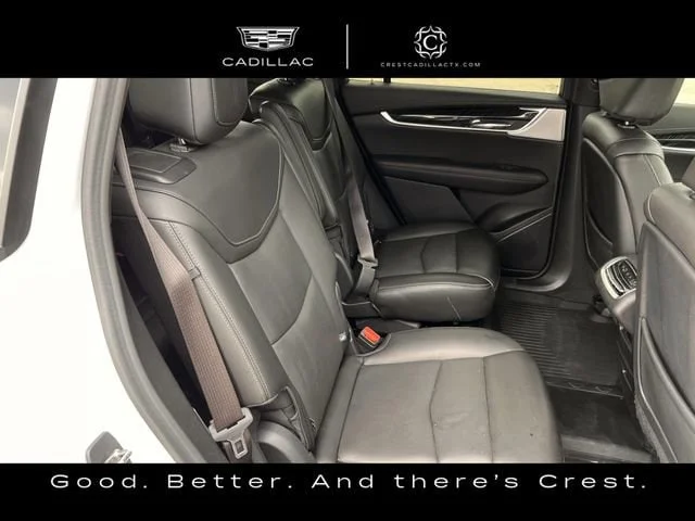 Used 2024 Crystal White Tricoat CADILLAC Premium Luxury image 31