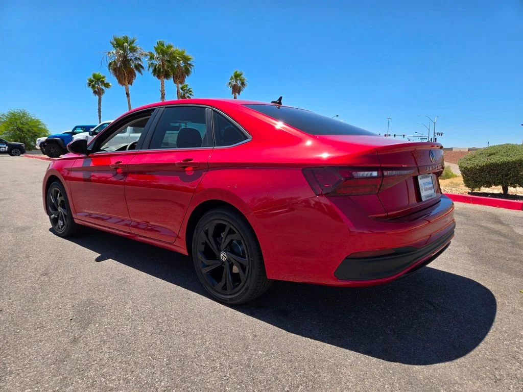 New 2026 Red Volkswagen 1.5T SE image 3