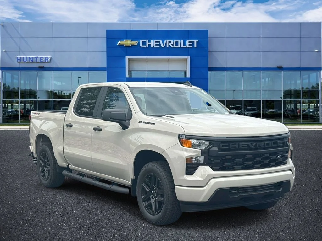 2026 Chevrolet Silverado 1500 Custom 4X4 Crew Cab Short Box's photo