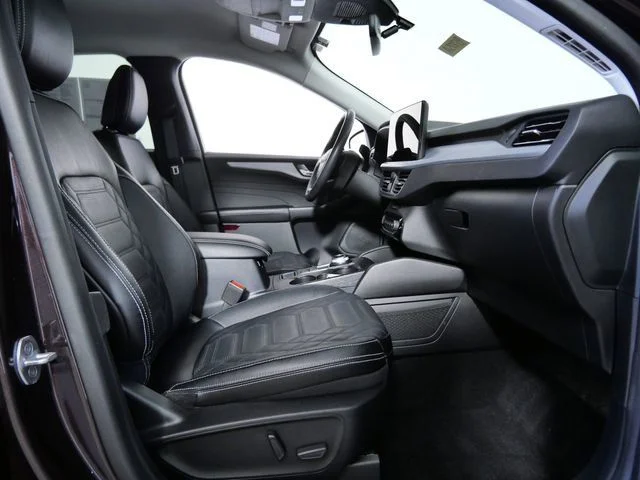 Used 2023 Red Ford Platinum image 10
