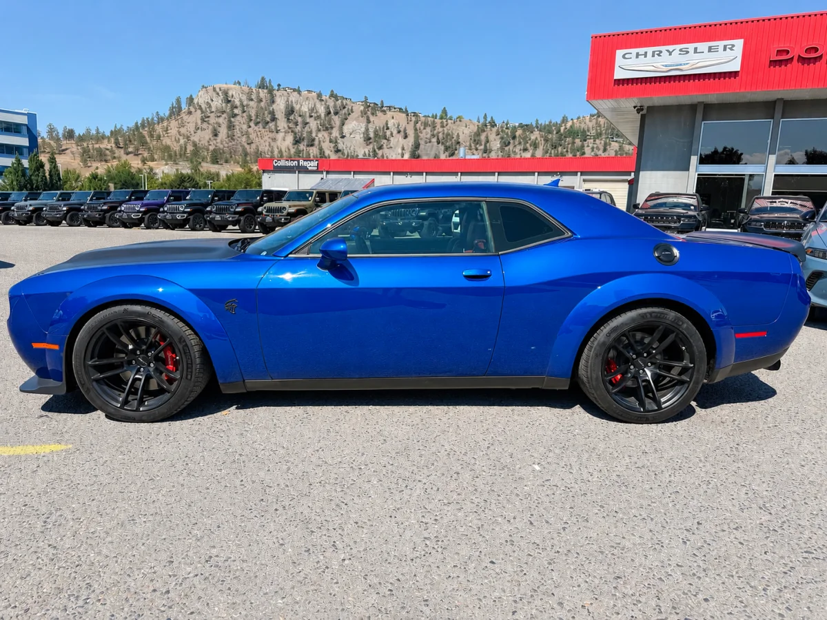 Used 2020 Blue Dodge Srt Hellcat Redeye image 3