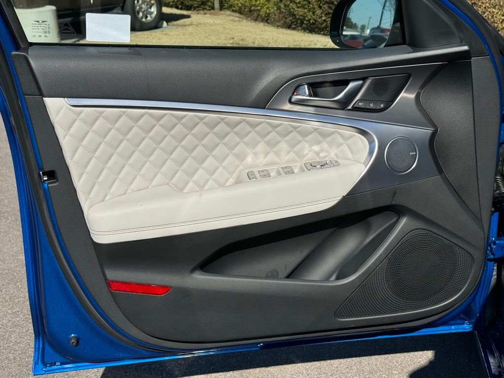 2025 GENESIS G70 Sport Advanced - Photo 24