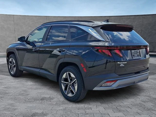 New 2026 Black Hyundai SEL image 3