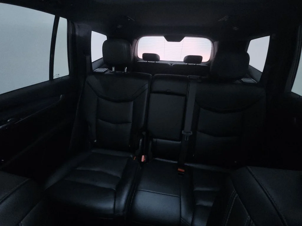 Used 2024 Green Cadillac Luxury image 22