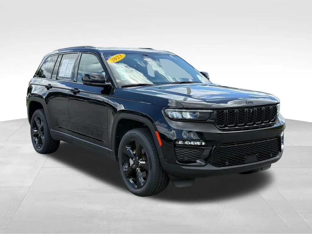 Used 2023 Black Jeep Limited image 31