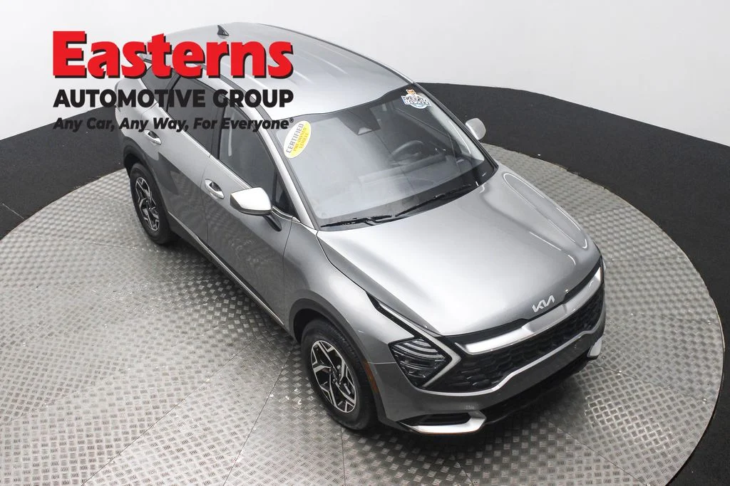 Used 2024 Gray Kia LX image 3