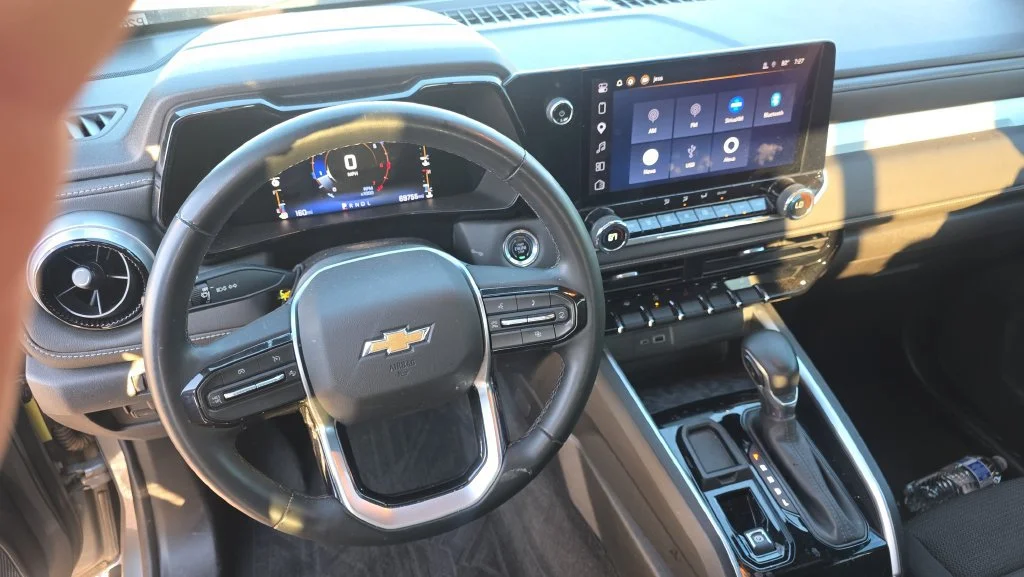 Used 2023 STERLING GRAY METALLIC Chevrolet 2WD LT image 16