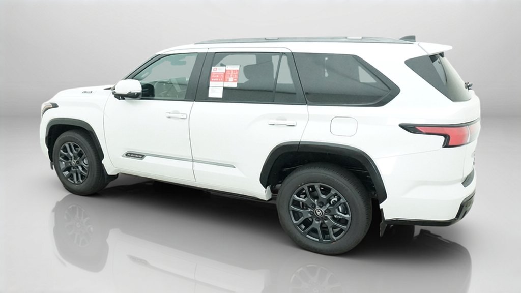 New 2026 Wind Chill Pearl Toyota Platinum image 15
