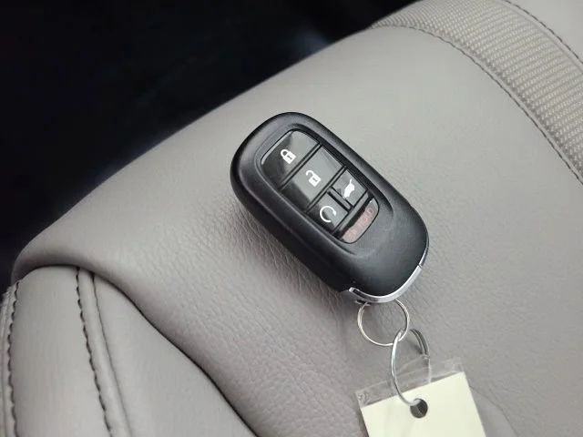 Used 2023 Platinum White Pearl Honda EX-L 8 Passenger image 35