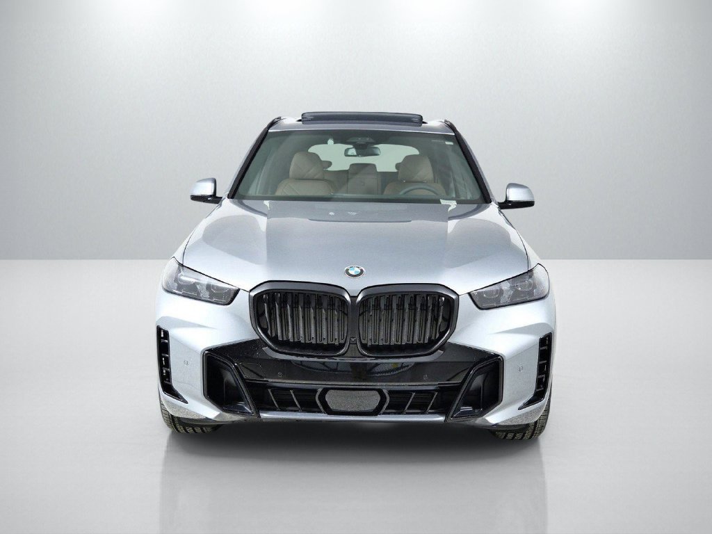 Used 2026 Skyscraper Grey Metallic BMW xDrive40i image 3