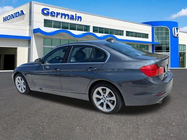 Used 2015 Mineral Gray Metallic BMW 320i xDrive image 7