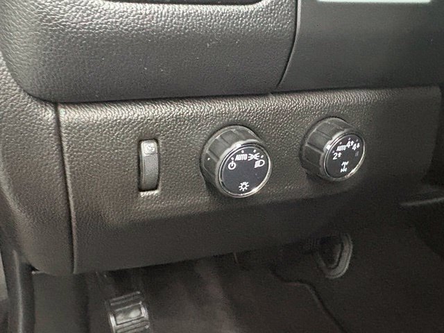 Used 2021 Black Chevrolet LT image 18