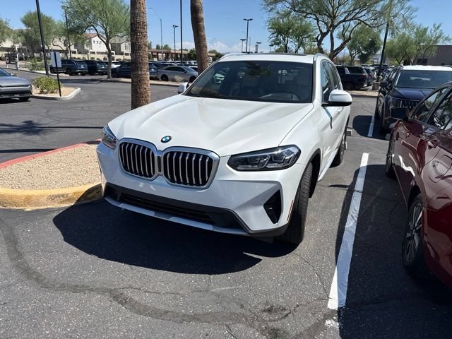 Used 2022 Mineral White Metallic BMW sDrive30i image 3