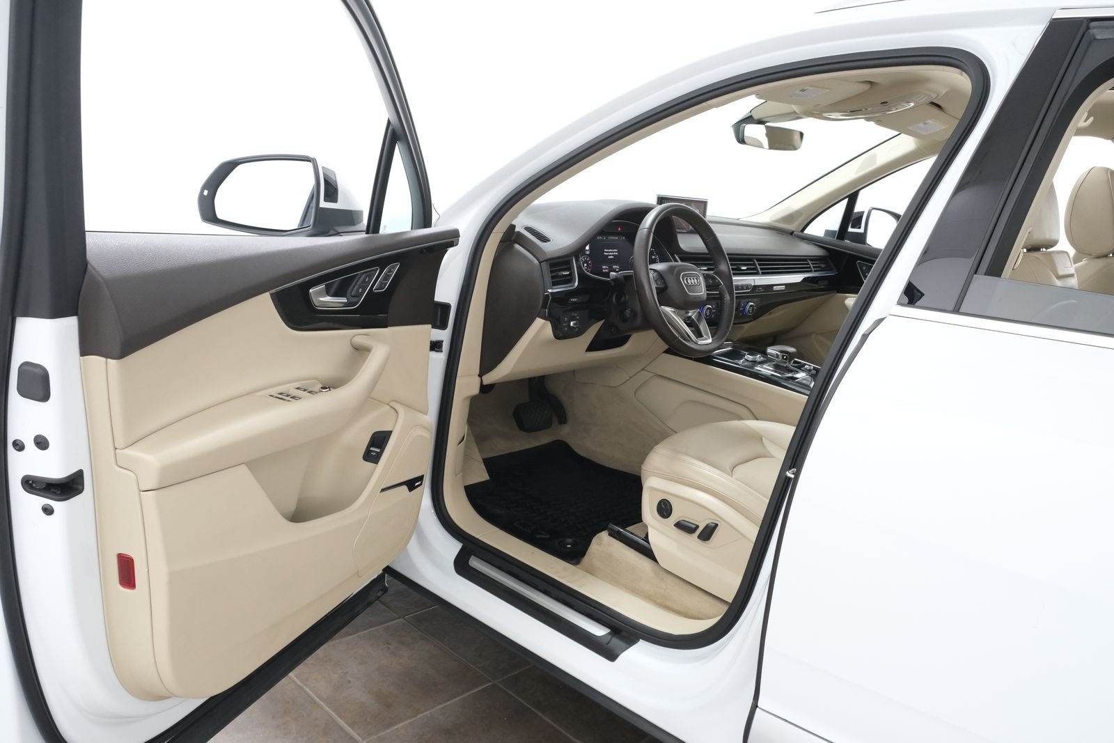 Used 2019 Glacier White Metallic Audi 55 Premium Plus image 25