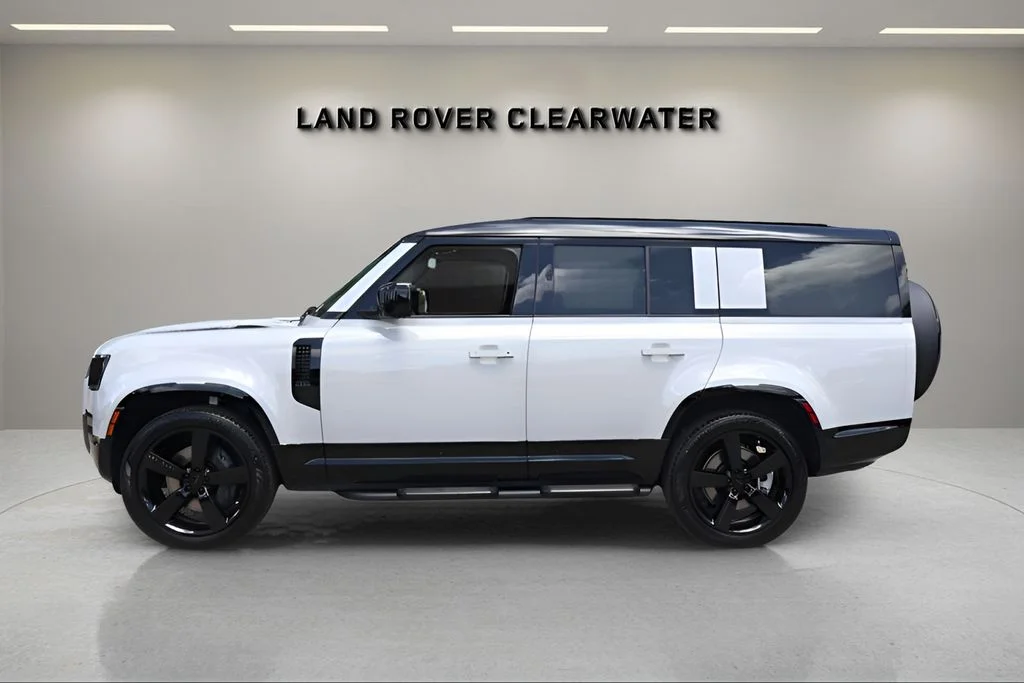 New 2026 Borasco Grey Land Rover X-Dynamic SE image 2