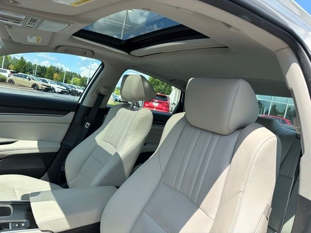 2020 Honda Accord Hybrid Touring - Photo 17