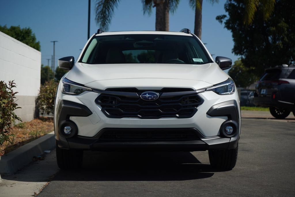 New 2026 CRYSTAL WHITE PEARL Subaru Limited image 5