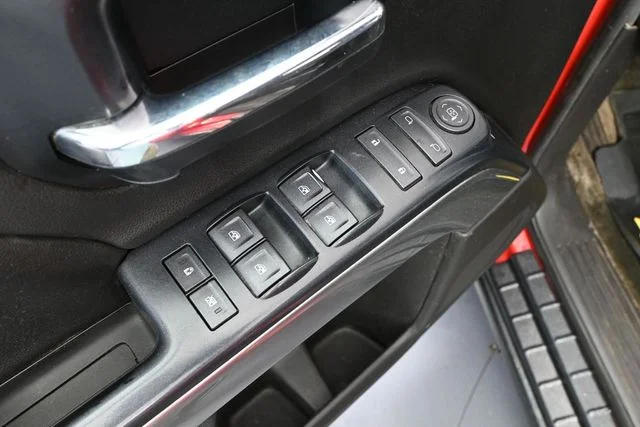 Used 2014 Red Chevrolet LT image 21