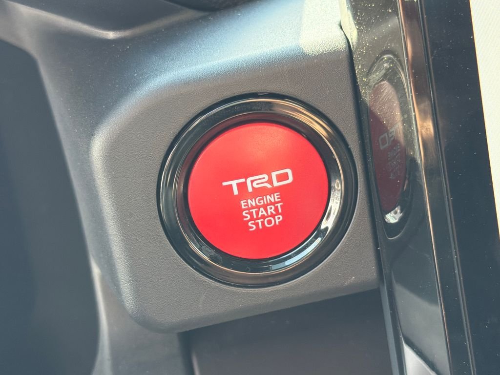 2025 Toyota Tacoma Limited - Photo 28