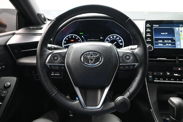 Used 2019 Pearl Toyota Touring image 13