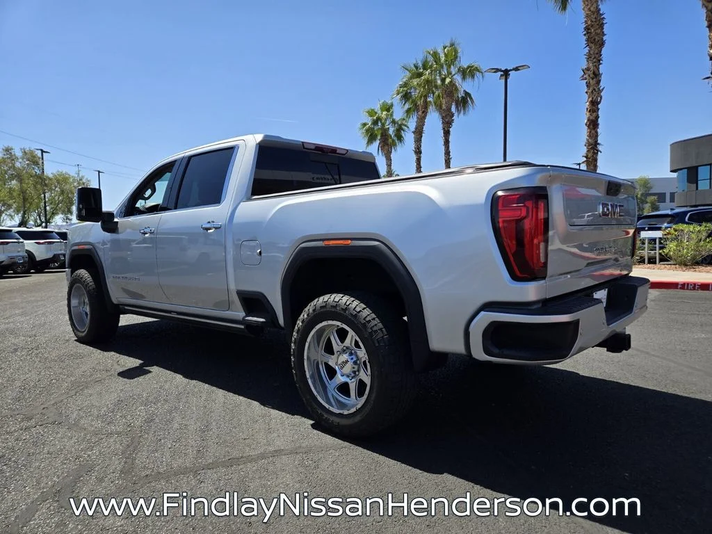 Used 2021 Silver GMC Denali image 4