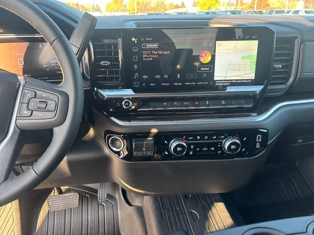 New 2026 Summit White GMC SLE image 31