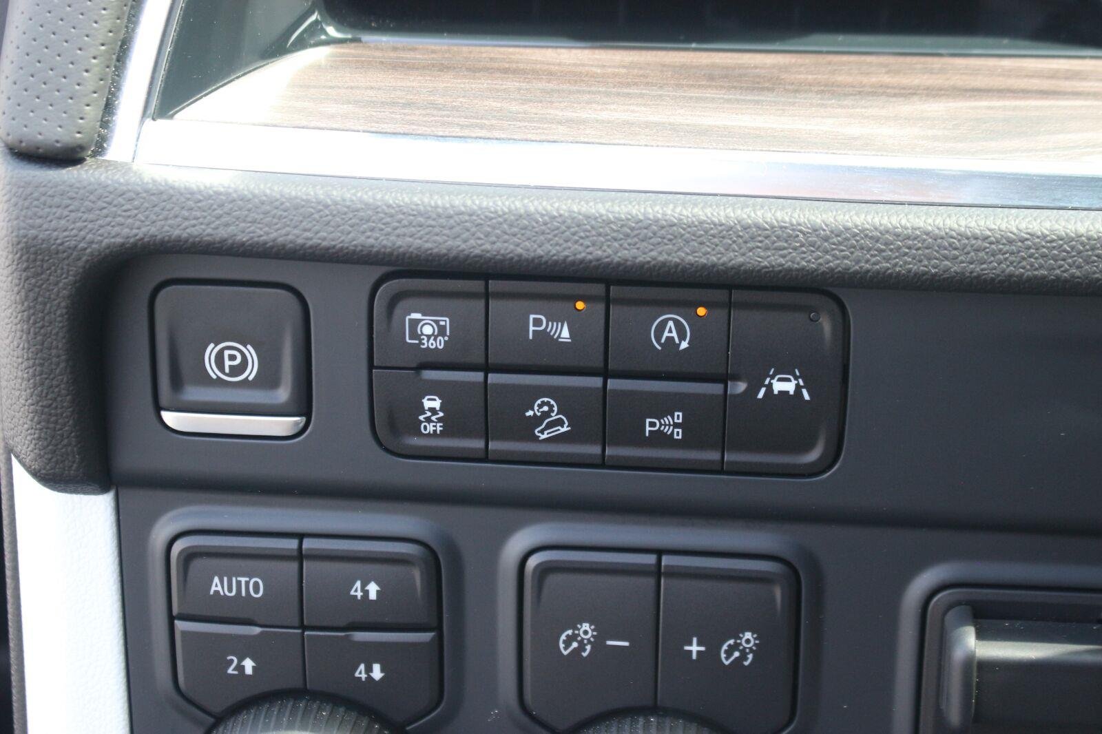 Used 2025 Black Chevrolet Premier image 32