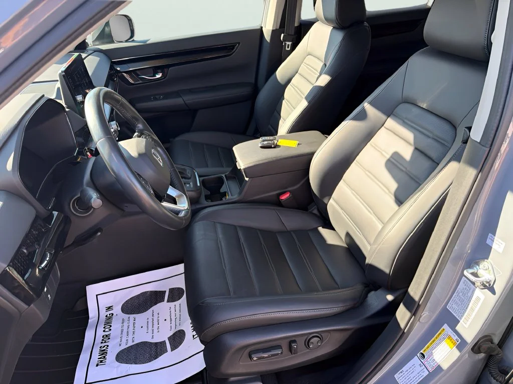 Used 2025 Urban Gray Pearl Honda EX-L image 16