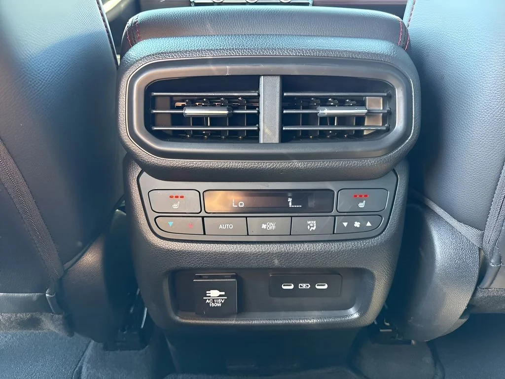 Used 2025  Honda Black Edition image 14