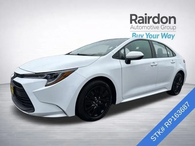 Used 2024 Ice Cap Toyota LE image 3