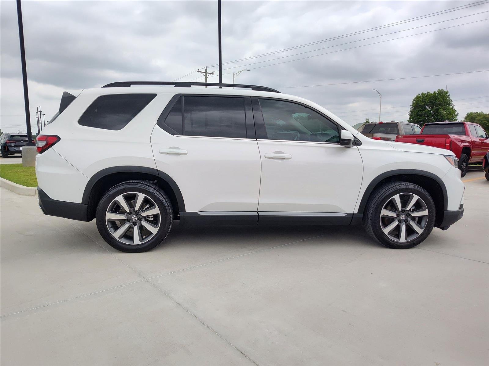 Used 2025  Honda Touring image 10