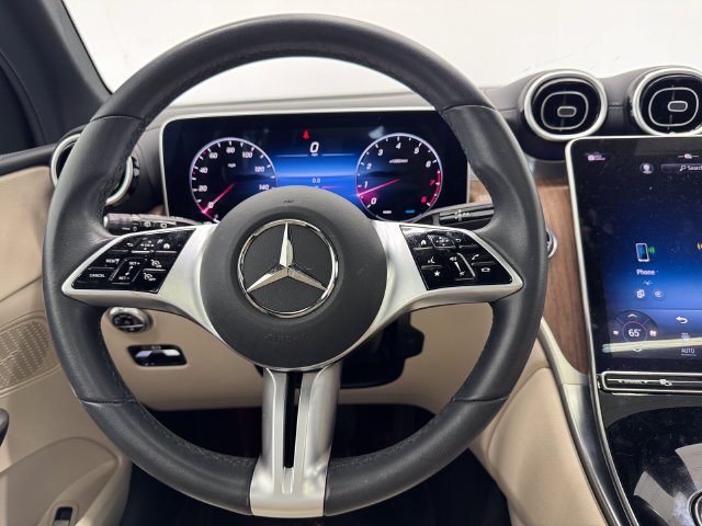 Used 2024 Black Mercedes-Benz GLC 300 image 25