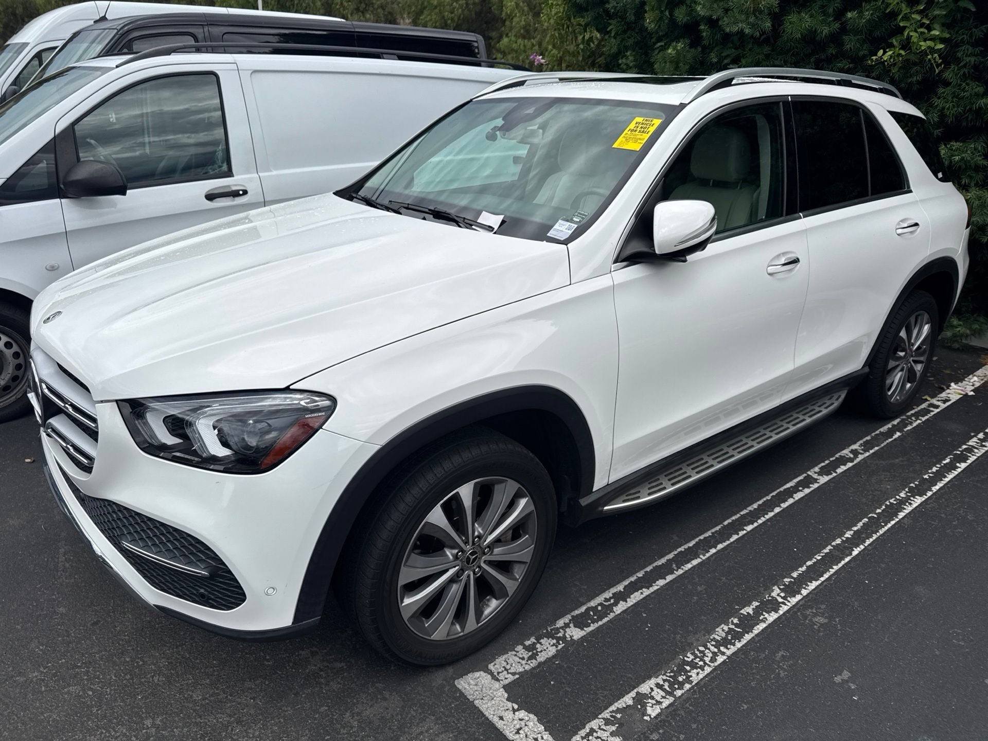 Used 2020 White Mercedes-Benz GLE 350 image 1