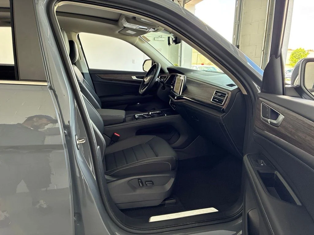 New 2026 Gray Volkswagen 2.0T SEL image 27