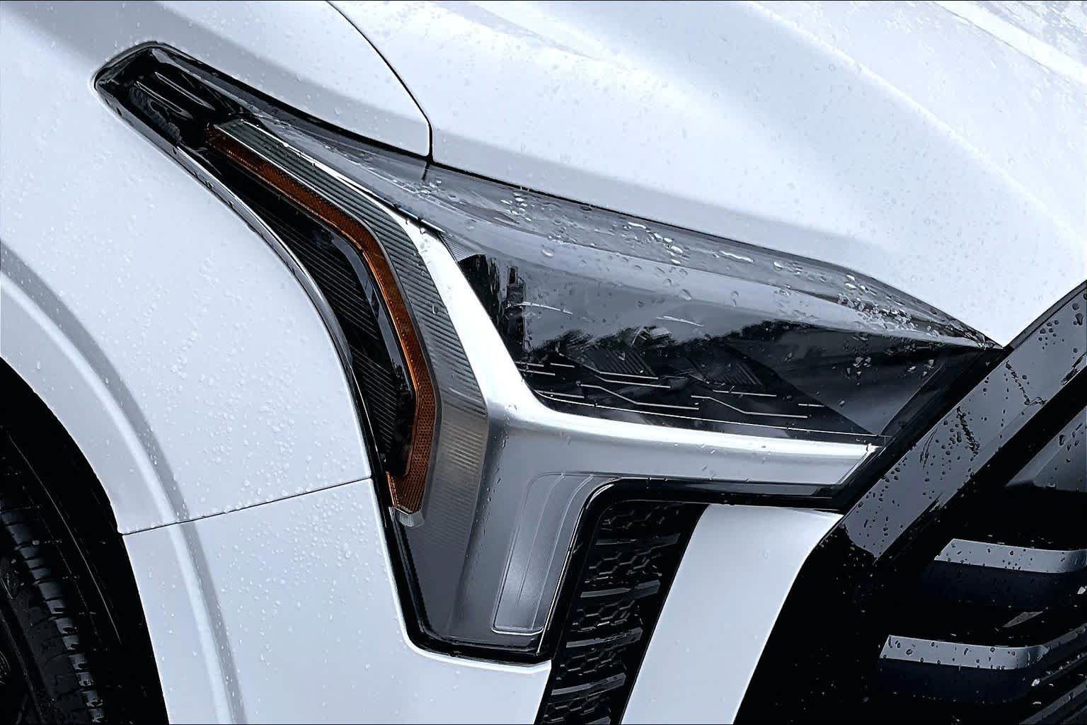 Used 2025 Ice Cap Toyota SR image 28